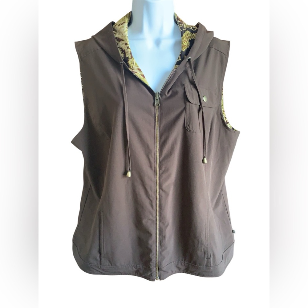 Zenergy by Chico’s Brown Hooded Women's Vest Size 3 (XL)